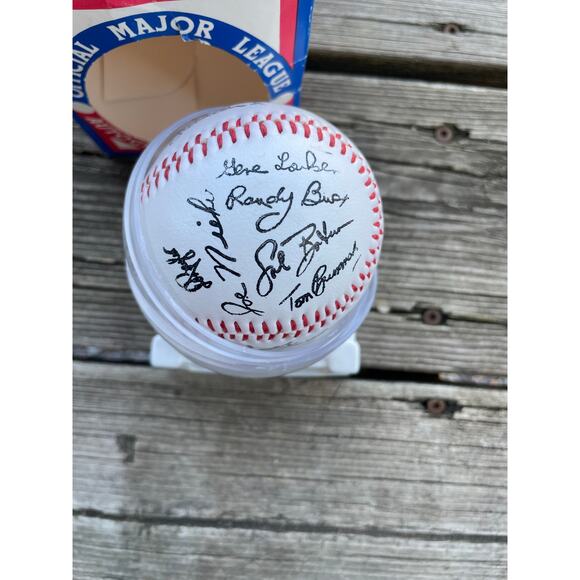 Vintage Signed Replilca of Twins Baseball 80s/90s - Picture 12 of 16